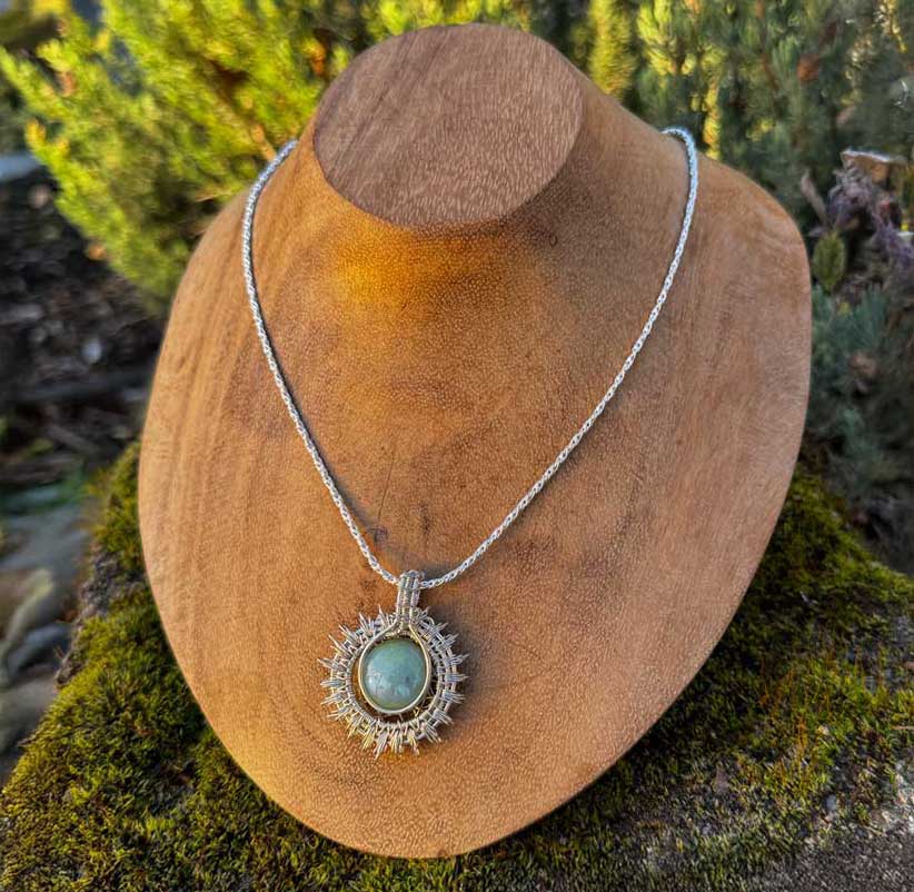 Adventurine and woven sterling silver pendant and chain